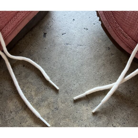 UGG WOMEN’S 1119597 Neumal boots Lace Red White Women’s Sz 7 Boots Booties - Picture 13 of 13